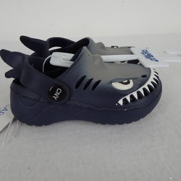 Shark Style - Size 5 Toddler Crocs! Sandals - Picture 8 of 11